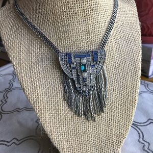 Jardins Du Trocadéro Long Pendant